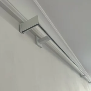 Jak dobrać karnisz do aranżacji okna – przewodnik krok po kroku