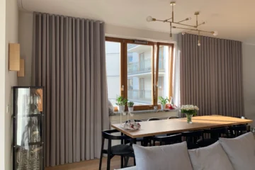 Czy warto inwestować w dekoracje okienne na wymiar